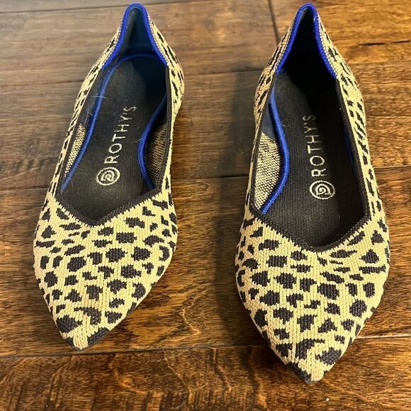 Rothy’s The Point Leopard Slip On Animal Print Cheetah Flats Retired, size 8.5 - Picture 2 of 9
